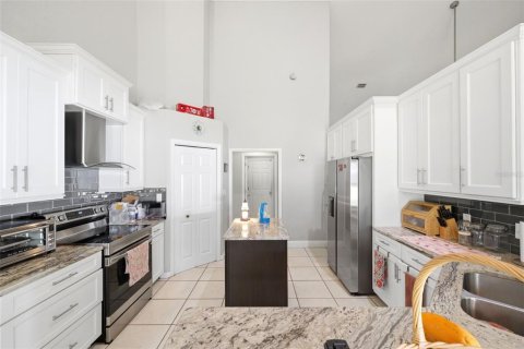 Casa en venta en Valrico, Florida, 5 dormitorios, 335.28 m2 № 2223469 - foto 15