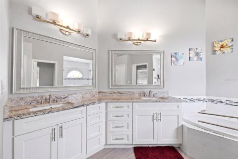 Casa en venta en Valrico, Florida, 5 dormitorios, 335.28 m2 № 2223469 - foto 24