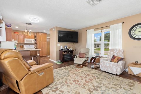 House in Punta Gorda, Florida 2 bedrooms, 99.59 sq.m. № 1906058 - photo 4