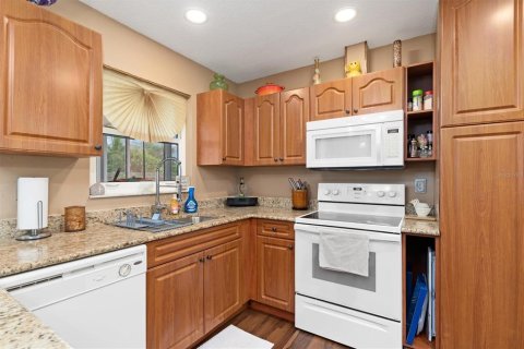 House in Punta Gorda, Florida 2 bedrooms, 99.59 sq.m. № 1906058 - photo 6