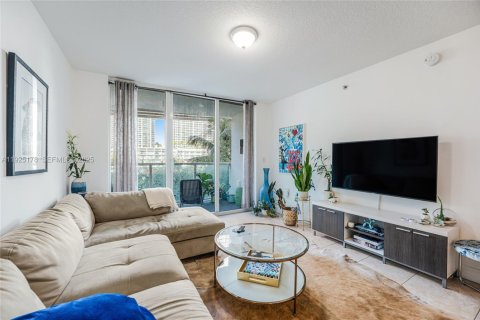 Appartement à louer à Miami, Floride: 1 chambre, 72 m2 № 1983771 - photo 4