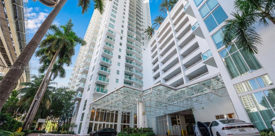 Appartement à Miami, Floride 1 chambre, 72 m2 № 1983771