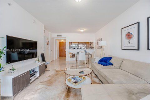 Appartement à louer à Miami, Floride: 1 chambre, 72 m2 № 1983771 - photo 8