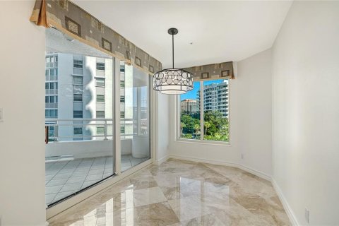 Купить кондоминиум в Сарасота, Флорида 7 комнат, 307.97м2, № 2427534 - фото 28