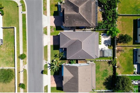 Casa en venta en Orlando, Florida, 4 dormitorios, 289.11 m2 № 2410063 - foto 11