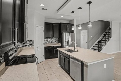 Casa en venta en Orlando, Florida, 4 dormitorios, 289.11 m2 № 2410063 - foto 15