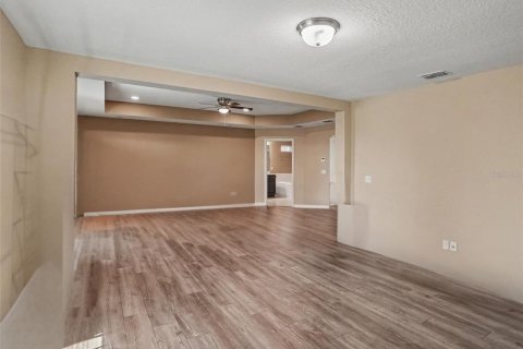 Casa en venta en Orlando, Florida, 4 dormitorios, 289.11 m2 № 2410063 - foto 7