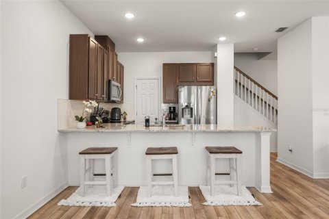 Townhouse in TOHOQUA in Kissimmee, Florida 3 bedrooms, 141.95 sq.m. № 2423839 - photo 6