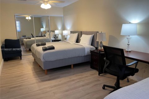 Снять в аренду виллу или дом в Майами-Гарденс, Флорида 5 спален, 198.53м2, № 2050091 - фото 17