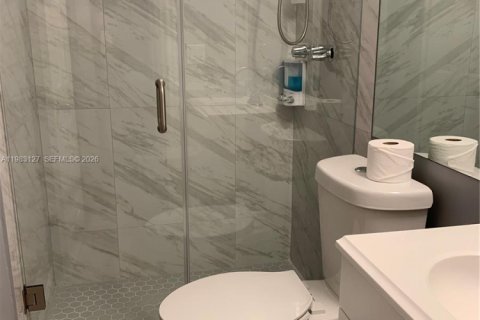 Снять в аренду виллу или дом в Майами-Гарденс, Флорида 5 спален, 198.53м2, № 2050091 - фото 12