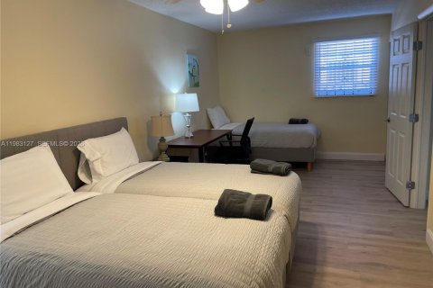 Снять в аренду виллу или дом в Майами-Гарденс, Флорида 5 спален, 198.53м2, № 2050091 - фото 18