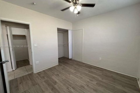 Villa ou maison à louer à Opa-locka, Floride: 1 chambre, 46.45 m2 № 2027786 - photo 7