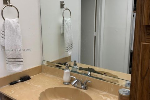 Снять в аренду кондоминиум в Майами, Флорида 1 спальня, 65.5м2, № 2042584 - фото 6