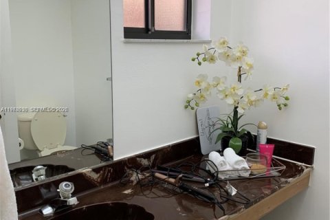 Снять в аренду кондоминиум в Майами, Флорида 1 спальня, 65.5м2, № 2042584 - фото 5