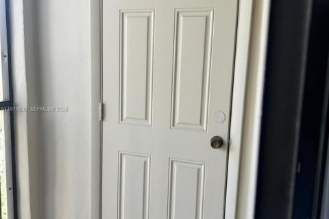 Снять в аренду кондоминиум в Майами, Флорида 1 спальня, 65.5м2, № 2042584 - фото 18