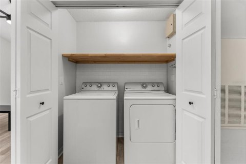 Condo in Gainesville, Florida, 1 bedroom № 2103068 - photo 18