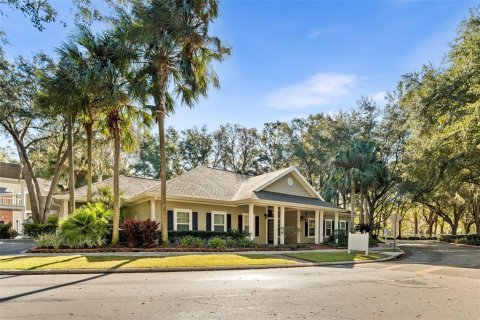 Condo in Gainesville, Florida, 1 bedroom № 2103068 - photo 27
