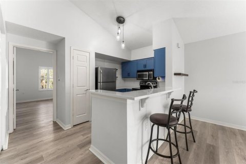 Condo in Gainesville, Florida, 1 bedroom № 2103068 - photo 10