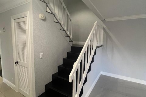 Touwnhouse à louer à West Palm Beach, Floride: 2 chambres, 117.43 m2 № 2390121 - photo 5