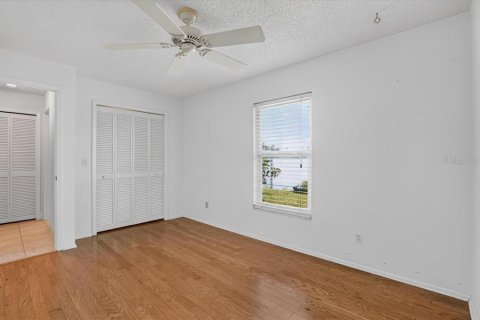 Villa ou maison à vendre à Bradenton, Floride: 3 chambres, 160.07 m2 № 2416901 - photo 23
