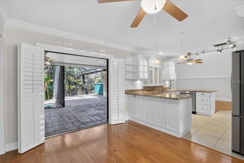 Villa ou maison à vendre à Bradenton, Floride: 3 chambres, 160.07 m2 № 2416901 - photo 10