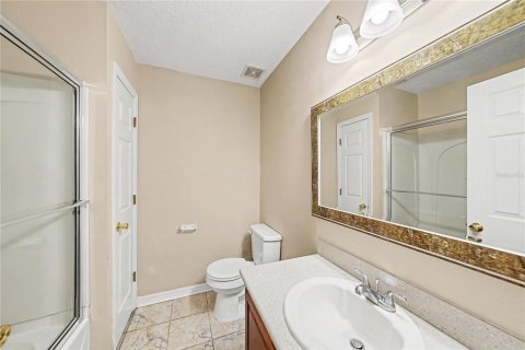 Townhouse in Tampa, Florida 2 bedrooms, 108.51 sq.m. № 2196945 - photo 12