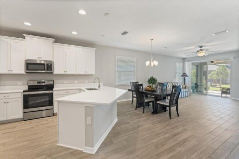 Villa ou maison à vendre à Bradenton, Floride: 2 chambres, 135.82 m2 № 1580577 - photo 6