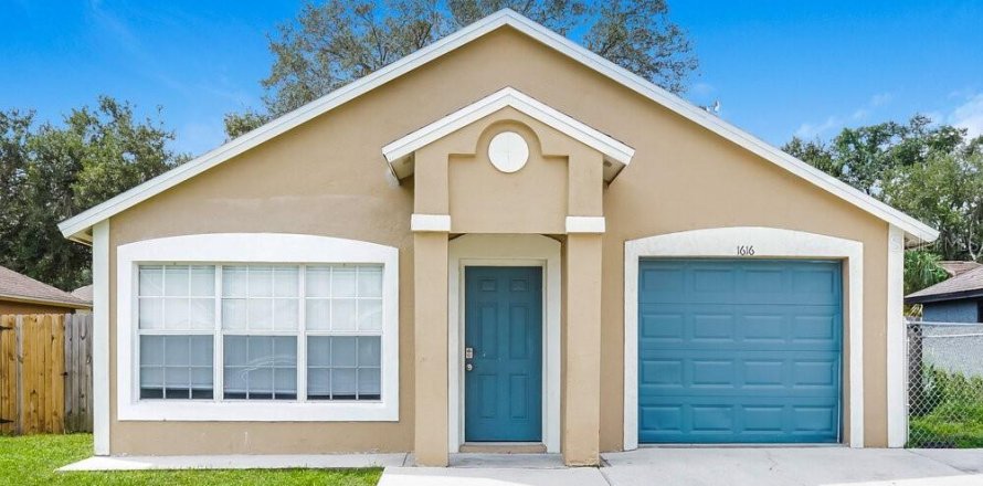 Casa en Bradenton, Florida 3 dormitorios, 119.84 m2 № 1914002