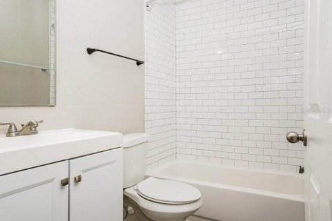 Casa en alquiler en Bradenton, Florida, 3 dormitorios, 119.84 m2 № 1914002 - foto 10