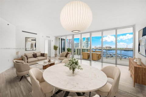 Condominio en venta en Miami Beach, Florida, 2 dormitorios, 148.64 m2 № 1846264 - foto 1