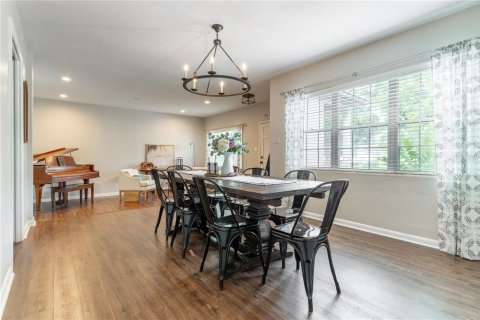 House in Lakeland, Florida 3 bedrooms, 192.87 sq.m. № 1898558 - photo 6
