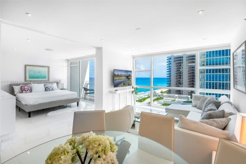 Copropriété à louer à Miami Beach, Floride: 2 chambres, 102.47 m2 № 1691377 - photo 3