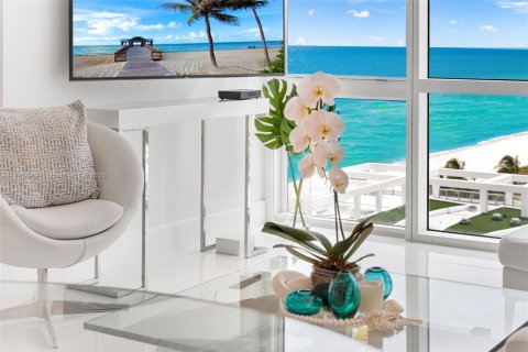 Copropriété à louer à Miami Beach, Floride: 2 chambres, 102.47 m2 № 1691377 - photo 23
