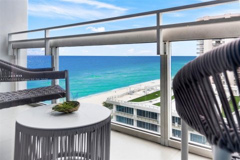 Copropriété à louer à Miami Beach, Floride: 2 chambres, 102.47 m2 № 1691377 - photo 17