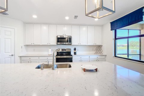 Condo in Venice, Florida, 3 bedrooms  № 1894531 - photo 16