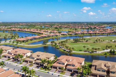 Condo in Venice, Florida, 3 bedrooms  № 1894531 - photo 6