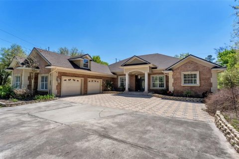 Casa en Lakeland, Florida 4 dormitorios, 347.08 m2 № 2112484