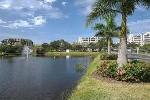 Copropriété à vendre à Clearwater, Floride: 1 chambre, 62.71 m2 № 2226684 - photo 4