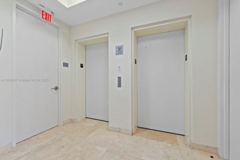 Copropriété à vendre à Sunny Isles Beach, Floride: 2 chambres, 171.59 m2 № 1805975 - photo 5