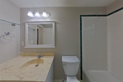 Casa en alquiler en Gulfport, Florida, 3 dormitorios, 94.39 m2 № 1911832 - foto 9