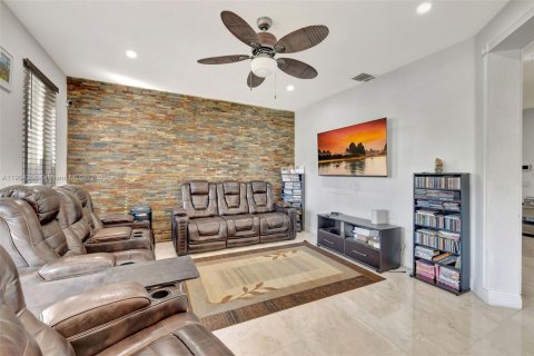 Villa ou maison à vendre à Weston, Floride: 3 chambres, 168.62 m2 № 1964204 - photo 9