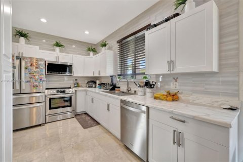 Villa ou maison à vendre à Weston, Floride: 3 chambres, 168.62 m2 № 1964204 - photo 10