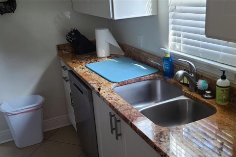 Appartement à louer à Clearwater, Floride: 2 chambres, 92.72 m2 № 2423606 - photo 12