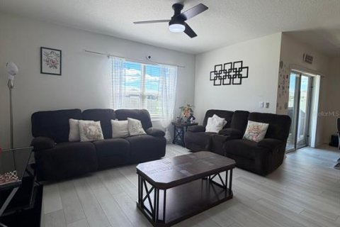Casa en alquiler en Auburndale, Florida, 4 dormitorios, 171.96 m2 № 2421746 - foto 6