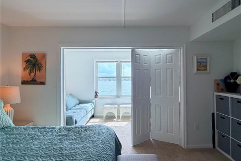 Copropriété à vendre à Saint Petersburg, Floride: 1 chambre, 110.09 m2 № 2413462 - photo 16