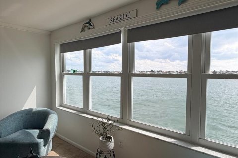 Copropriété à vendre à Saint Petersburg, Floride: 1 chambre, 110.09 m2 № 2413462 - photo 10