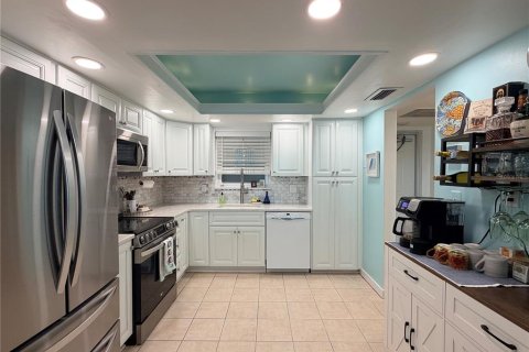 Copropriété à vendre à Saint Petersburg, Floride: 1 chambre, 110.09 m2 № 2413462 - photo 4
