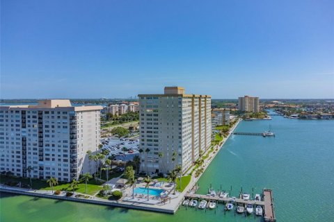 Copropriété à vendre à Saint Petersburg, Floride: 1 chambre, 110.09 m2 № 2413462 - photo 23