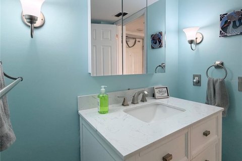 Copropriété à vendre à Saint Petersburg, Floride: 1 chambre, 110.09 m2 № 2413462 - photo 22