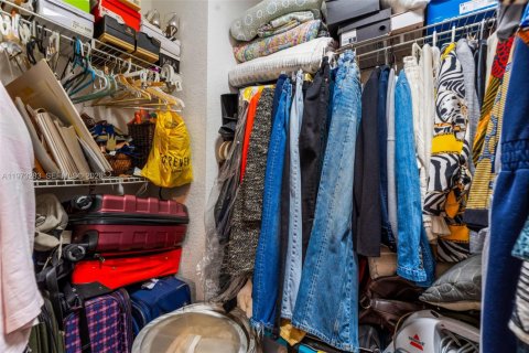 Купить таунхаус в Майами-Гарденс, Флорида 3 спальни, 162.02м2, № 2033883 - фото 11